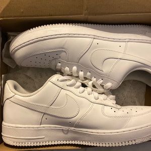 MEN NIKE AIR FORCE 1’s (LOW)